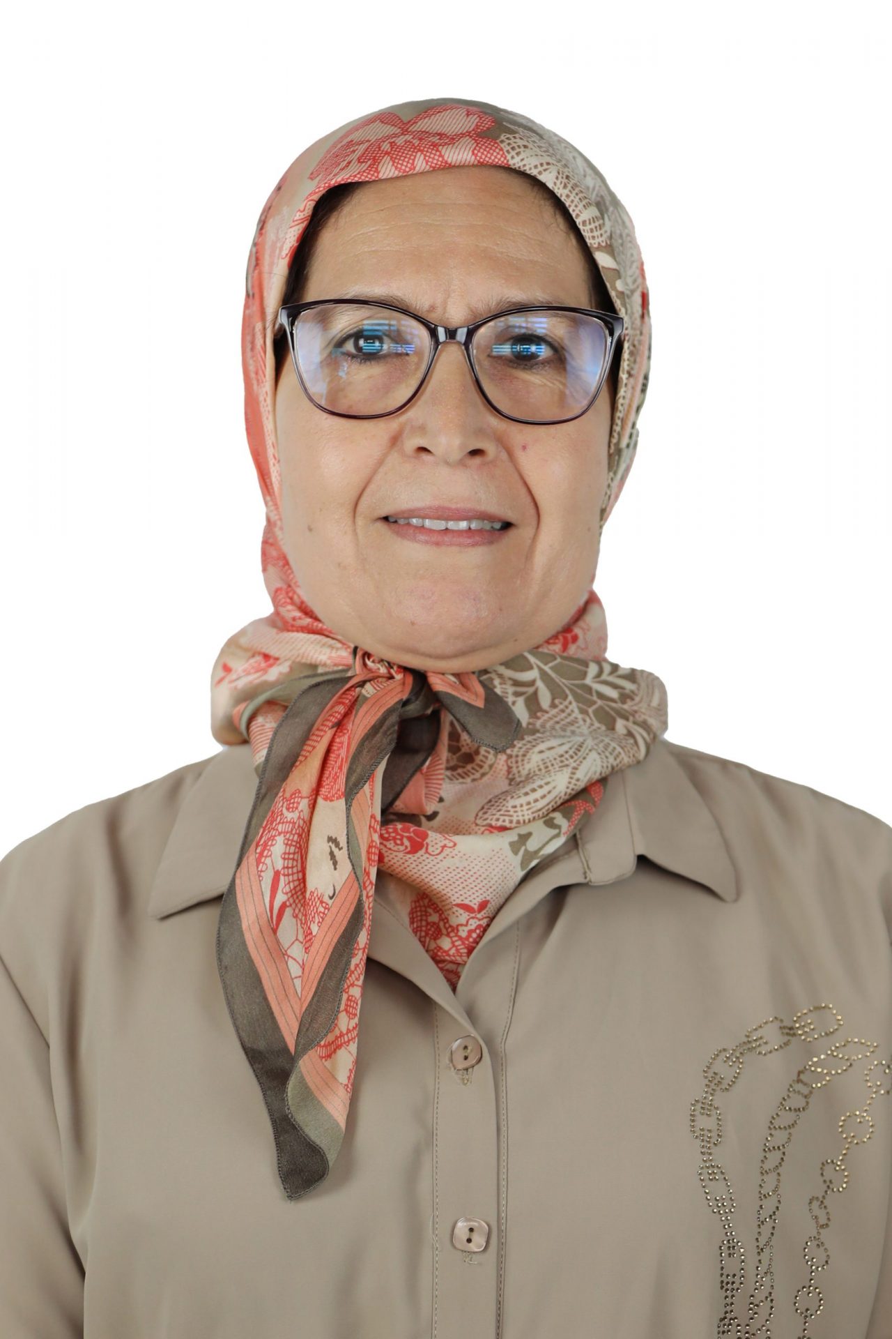 خديجة عماري